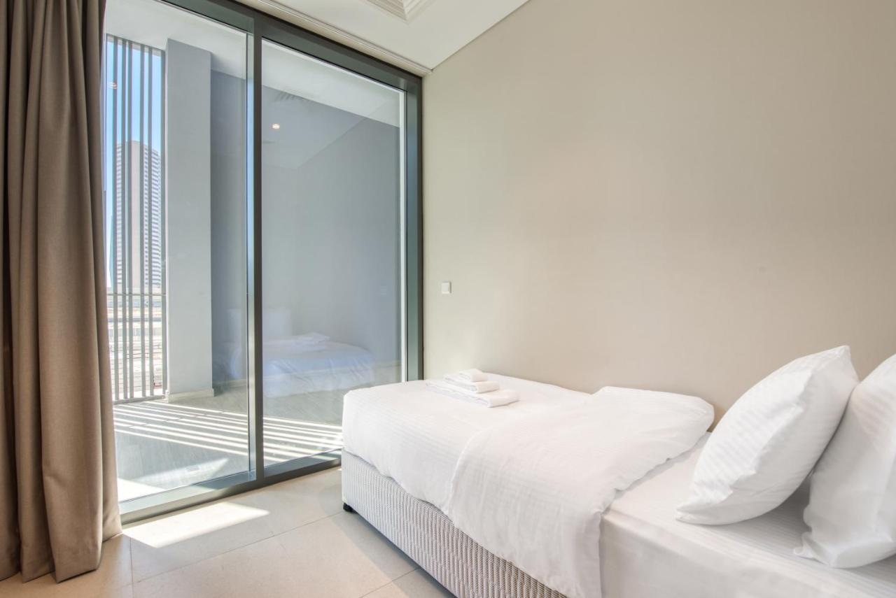 Sol Living - Sol Avenue Appartamento Dubai Esterno foto