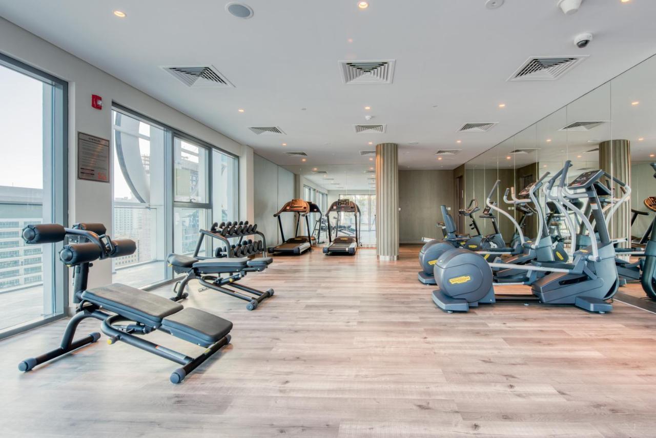Sol Living - Sol Avenue Appartamento Dubai Esterno foto