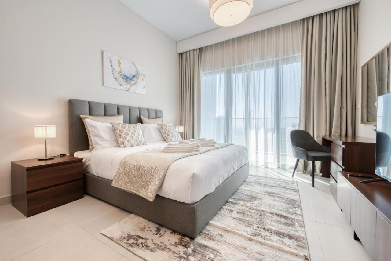 Sol Living - Sol Avenue Appartamento Dubai Esterno foto