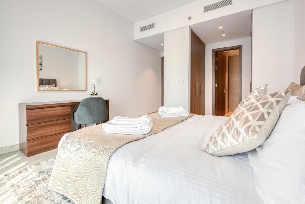 Sol Living - Sol Avenue Appartamento Dubai Esterno foto