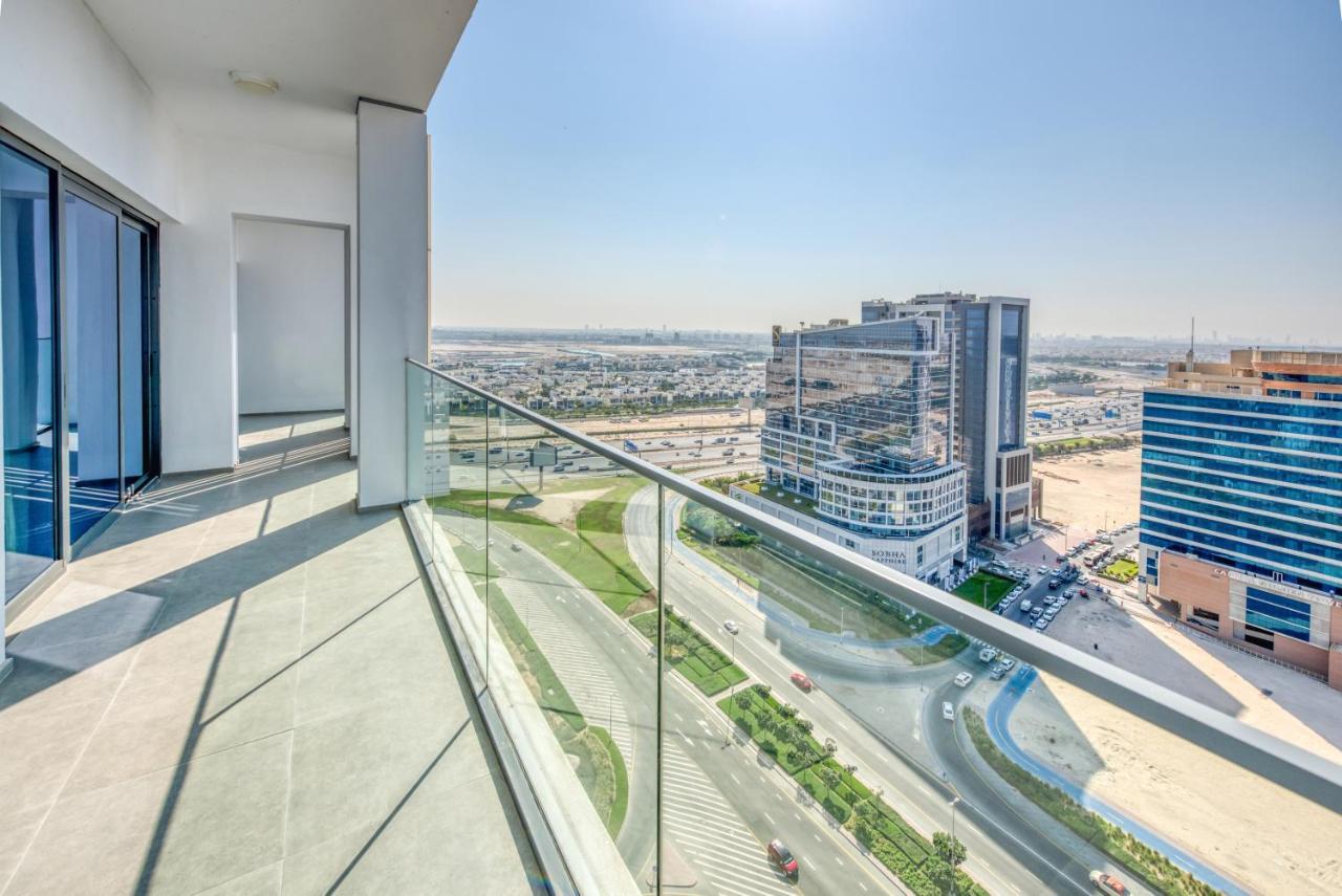 Sol Living - Sol Avenue Appartamento Dubai Esterno foto