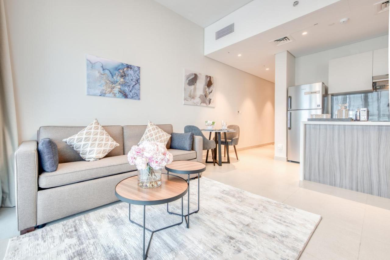 Sol Living - Sol Avenue Appartamento Dubai Esterno foto