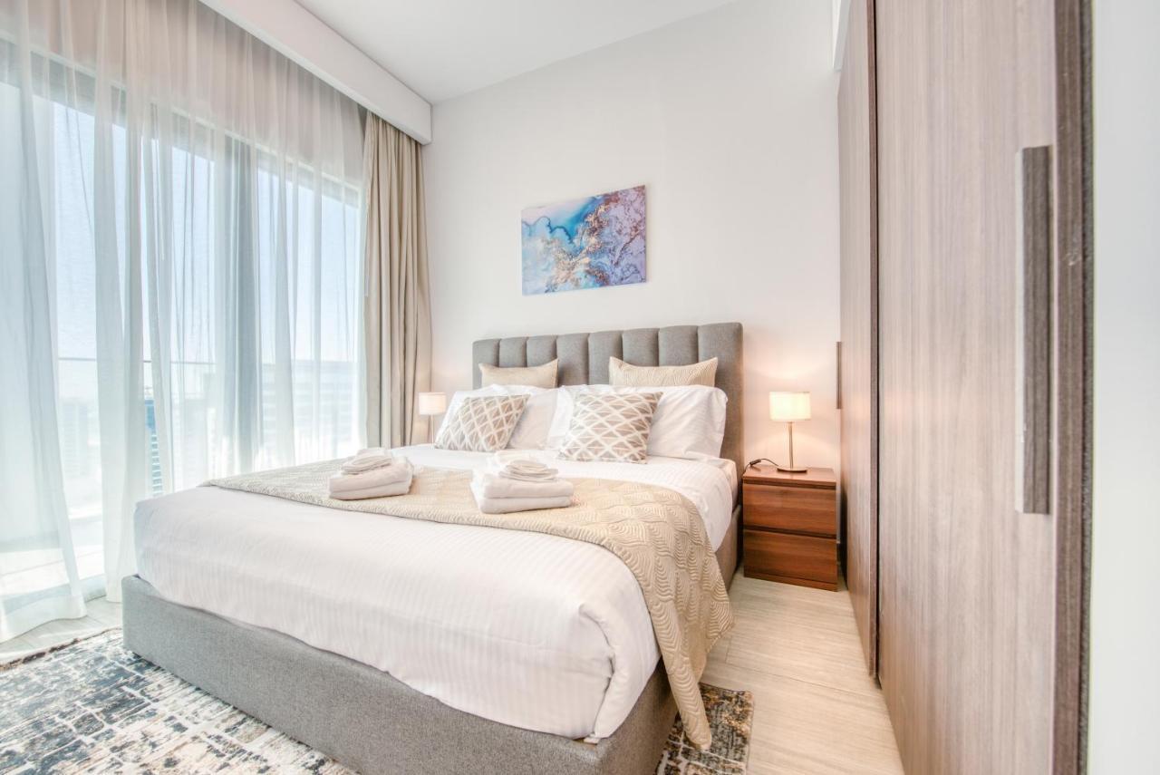 Sol Living - Sol Avenue Appartamento Dubai Esterno foto