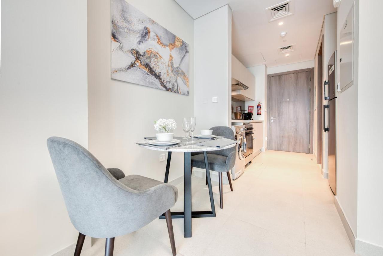 Sol Living - Sol Avenue Appartamento Dubai Esterno foto
