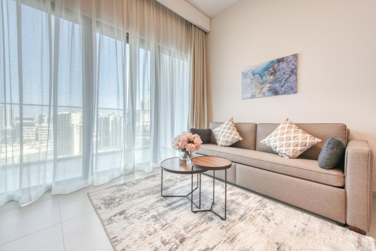 Sol Living - Sol Avenue Appartamento Dubai Esterno foto
