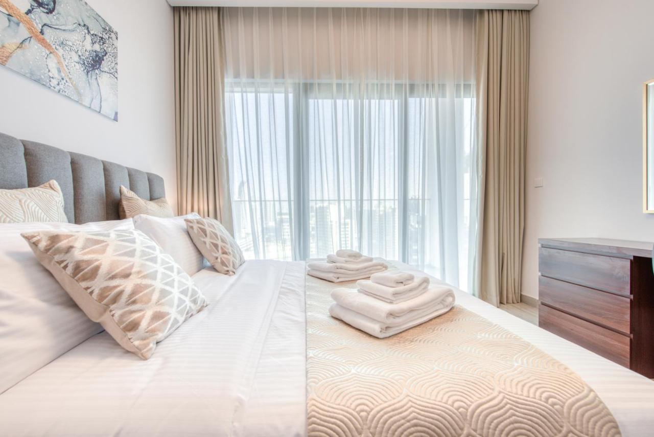 Sol Living - Sol Avenue Appartamento Dubai Esterno foto