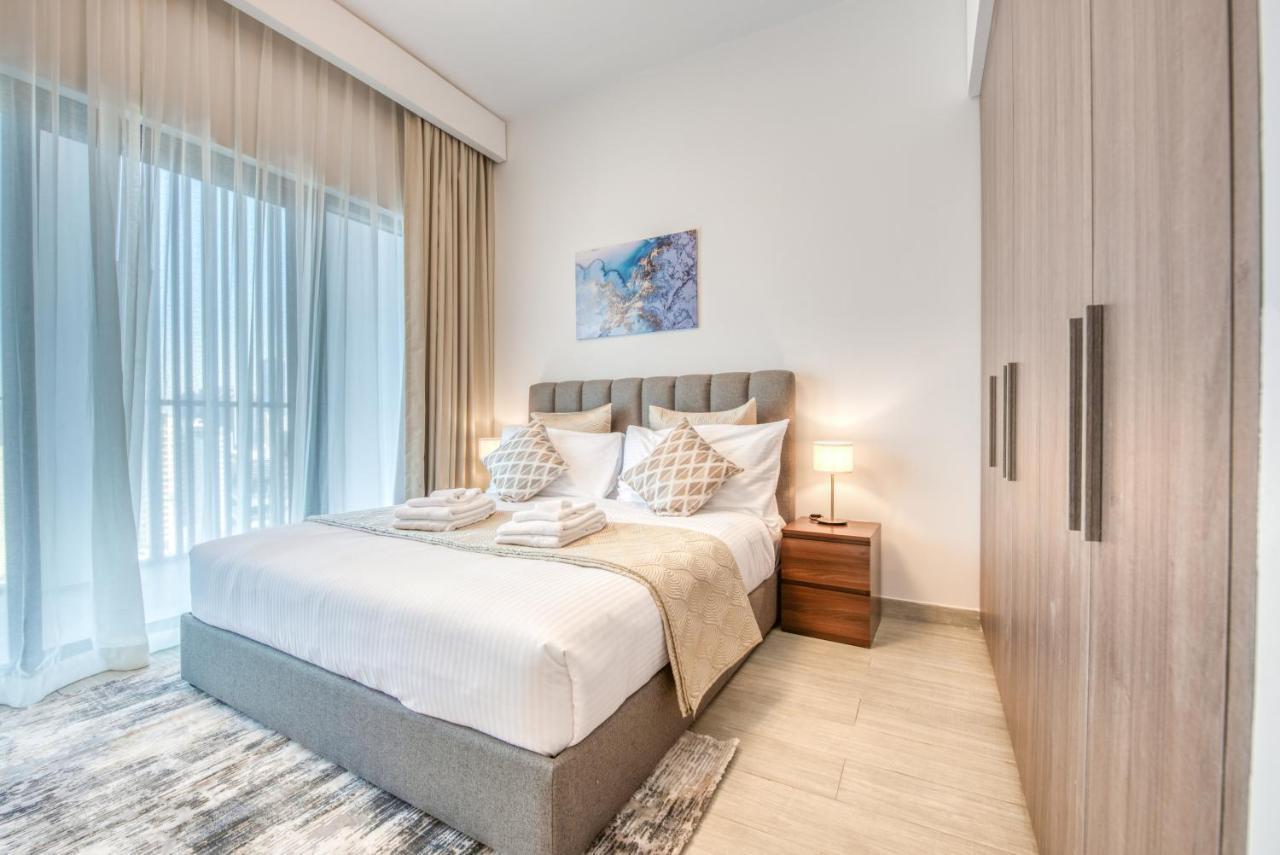 Sol Living - Sol Avenue Appartamento Dubai Esterno foto