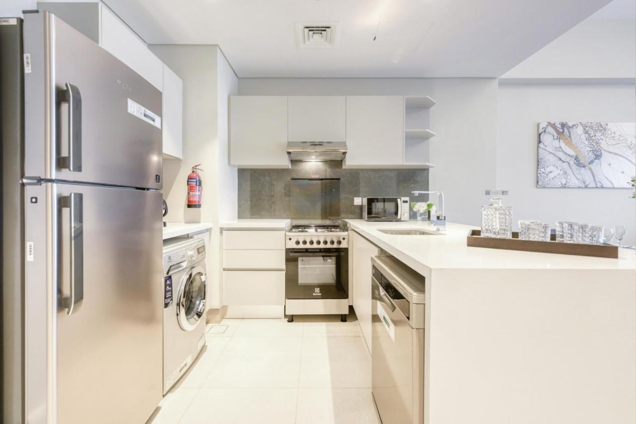 Sol Living - Sol Avenue Appartamento Dubai Esterno foto